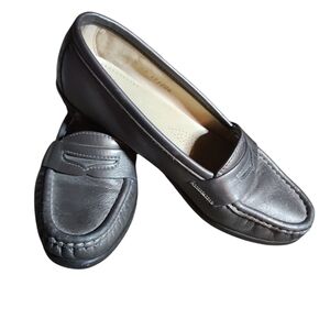 SAS Women's Classic Blue Slip On Leather Penny Loafers Size 5.5